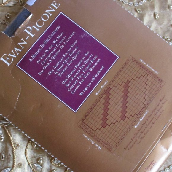 π€© STOCKINGS AND PANTYHOSE VINTAGE BUNDLE β VARIOUS BRANDS π€© - Picture 7 of 16